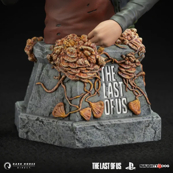 ELLIE CON LA PISTOLA BUSTO IN RESINA The Last of Us DARK HORSE 20 CM